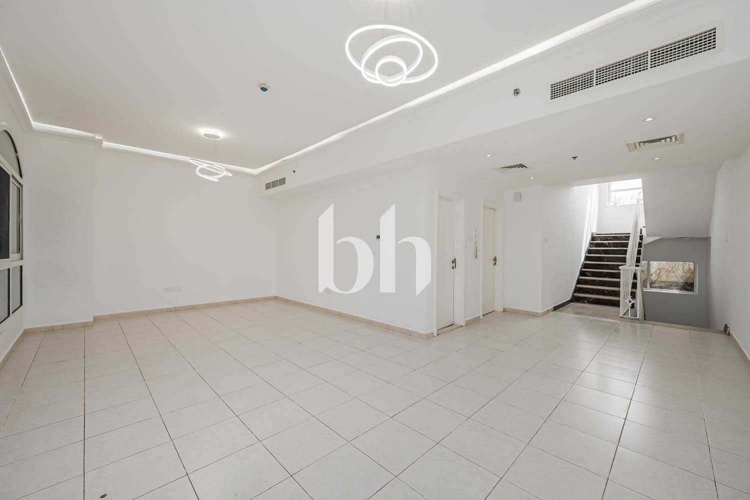 3 Bedroom Apartment in Diamond Views 3 - photo 1