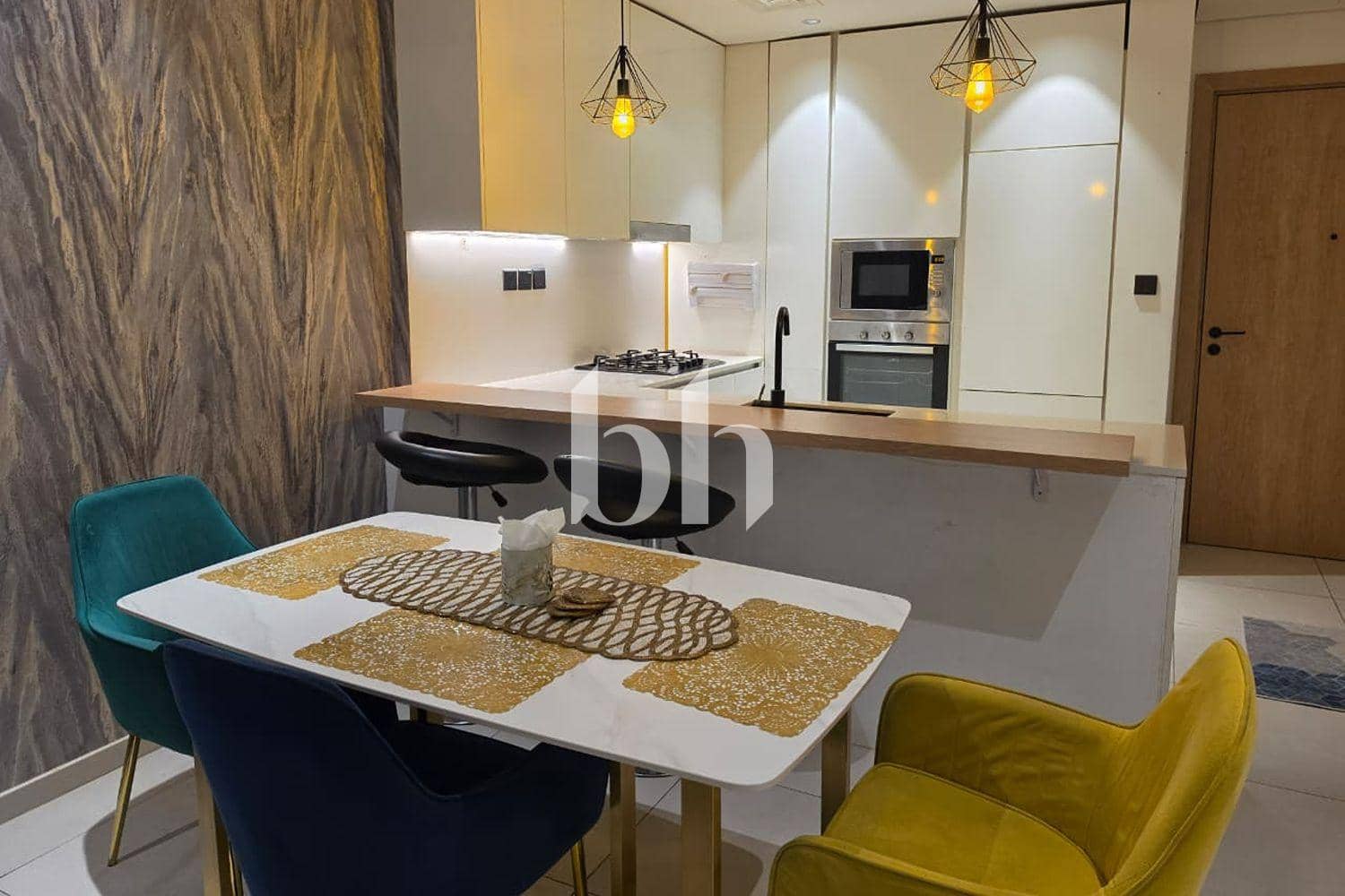 1 Bedroom Apartment in Beverly Residence - photo 2