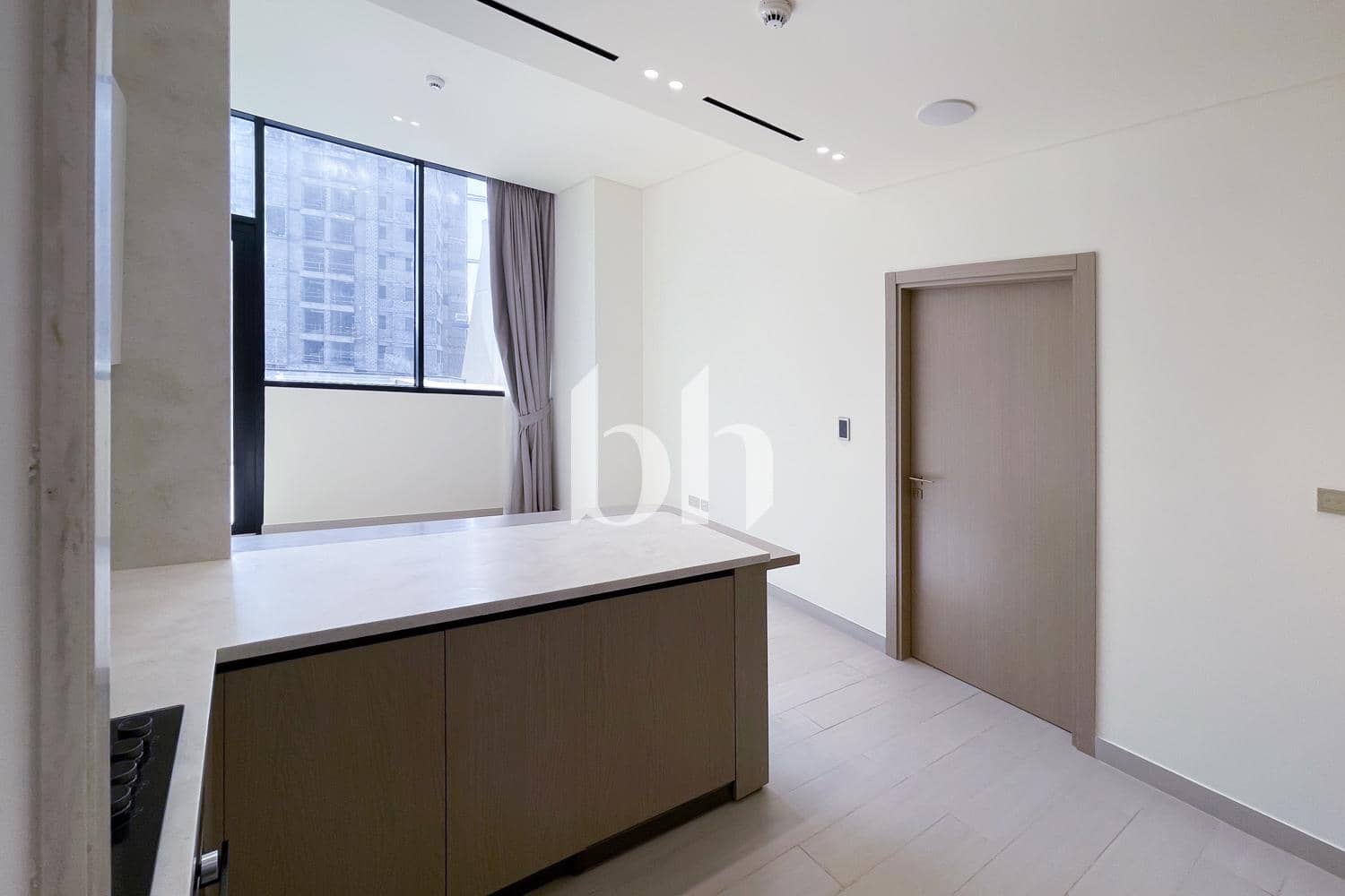 1 Bedroom Apartment in Binghatti Phantom - photo 1