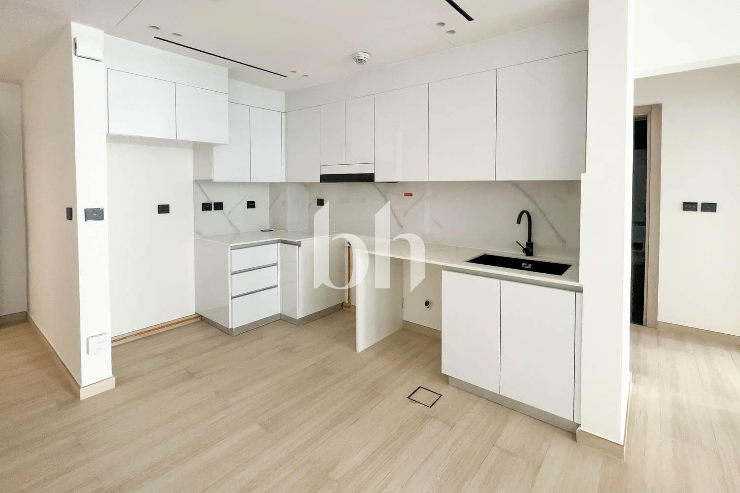 2 Bedroom Apartment in Binghatti LUNA - photo 1