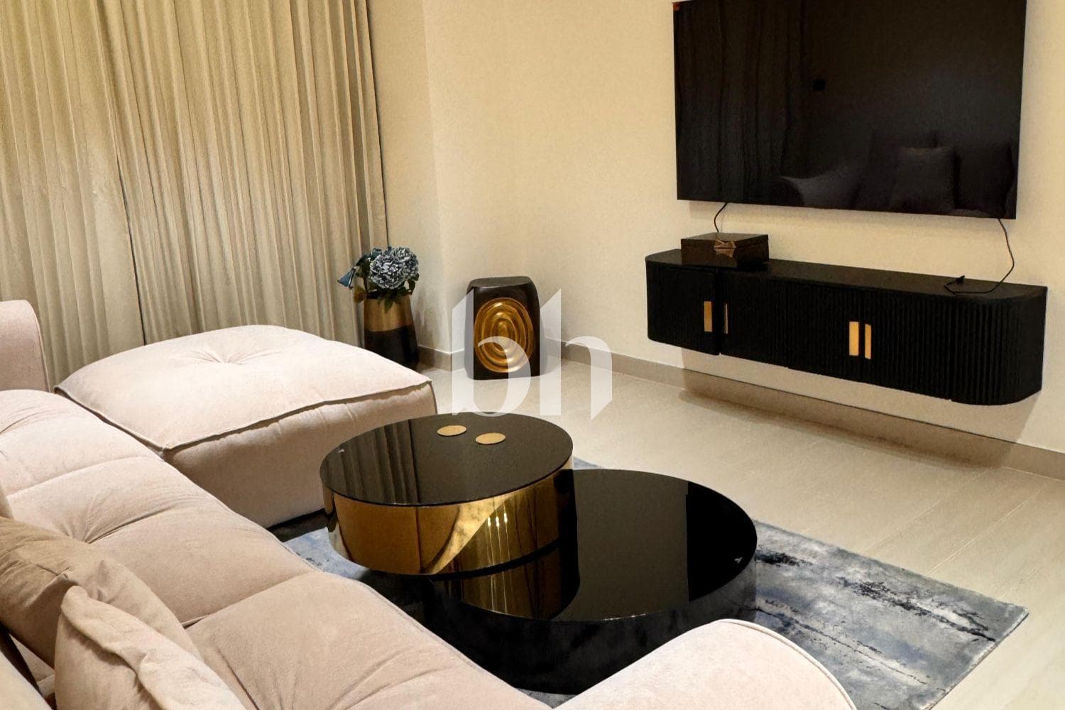2 Bedroom Apartment in Binghatti Amber