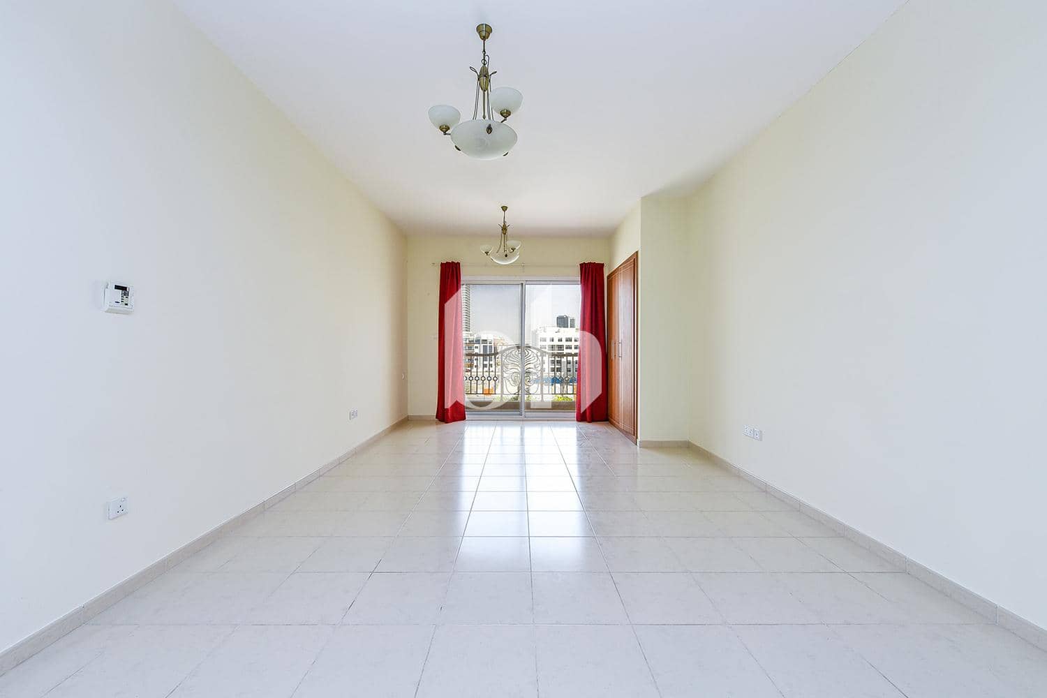 Studio Apartment in Maple 2, Emirates Gardens 2 - photo 1