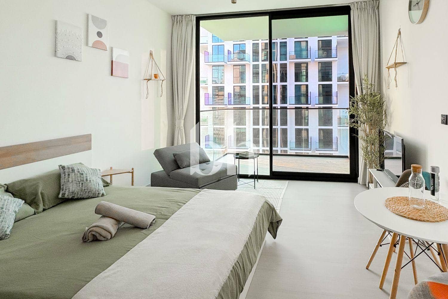 Studio Apartment in Binghatti Lavender - photo 1