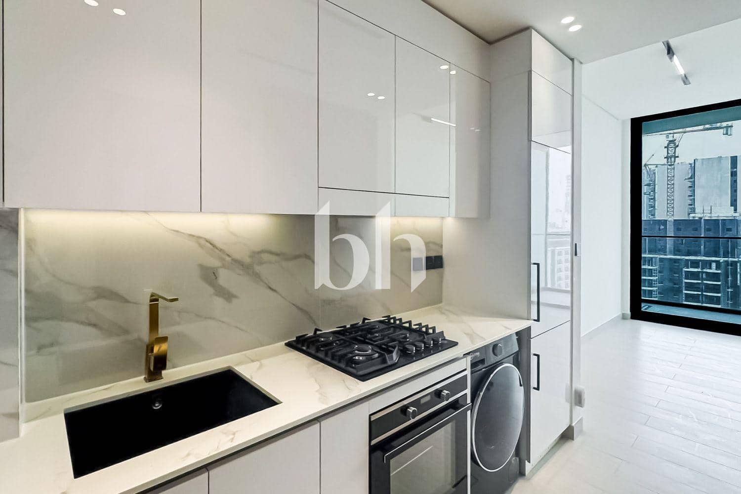Studio Apartment in Binghatti Apex