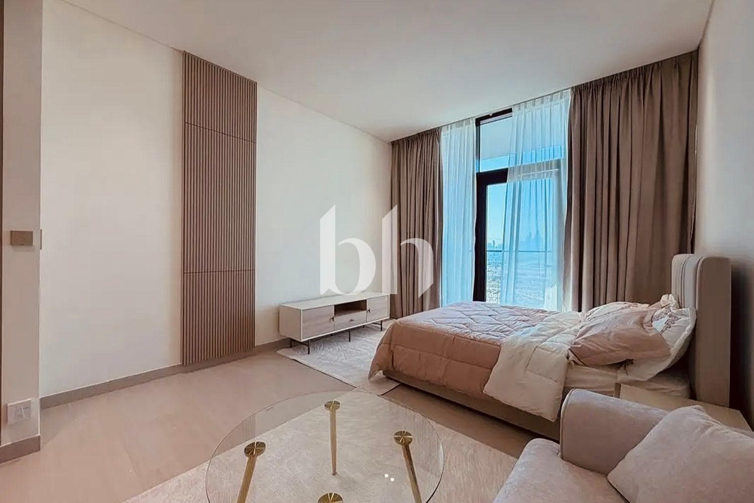 Studio Apartment in Binghatti Apex - photo 1
