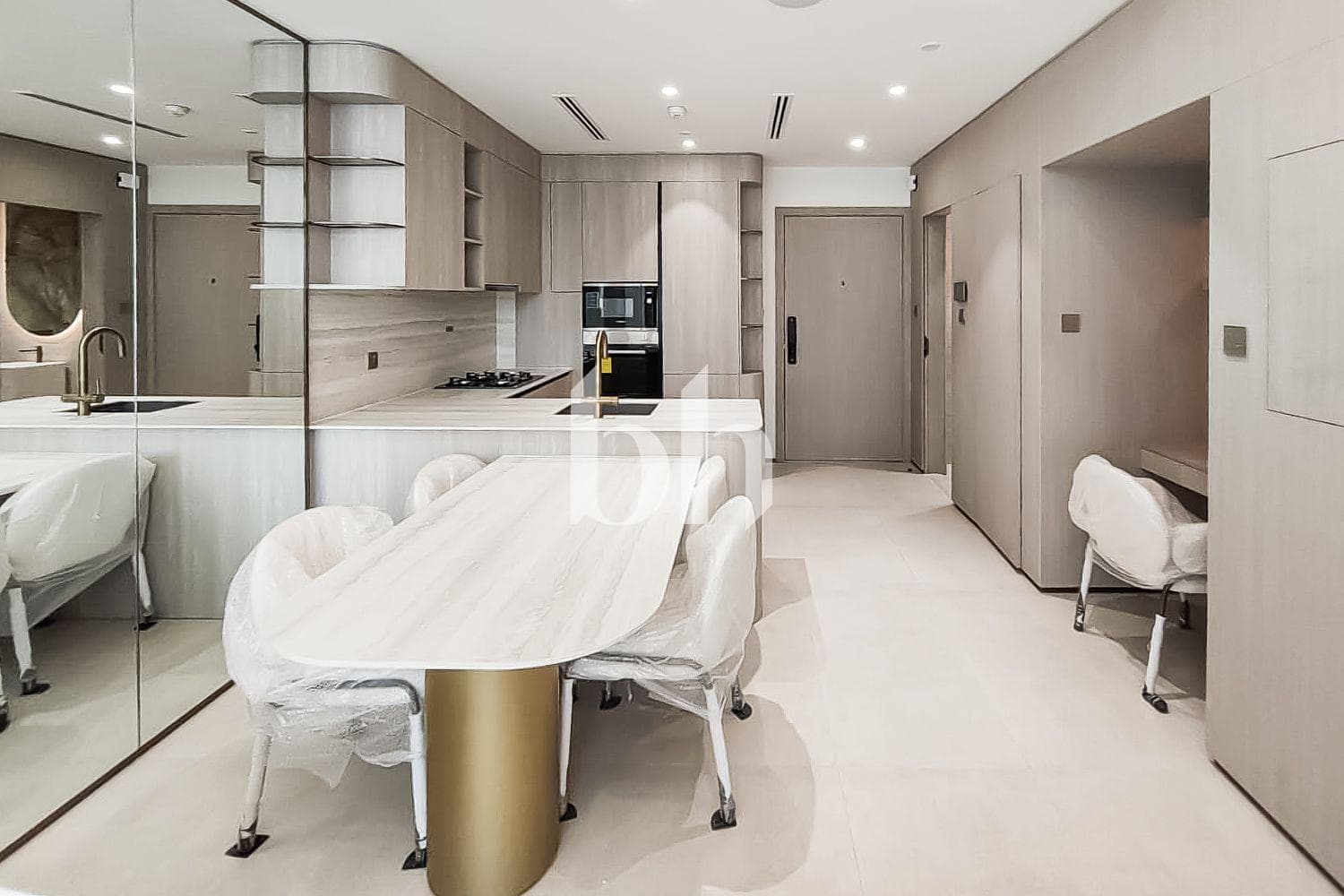 1 Bedroom Apartment in Pearl House III