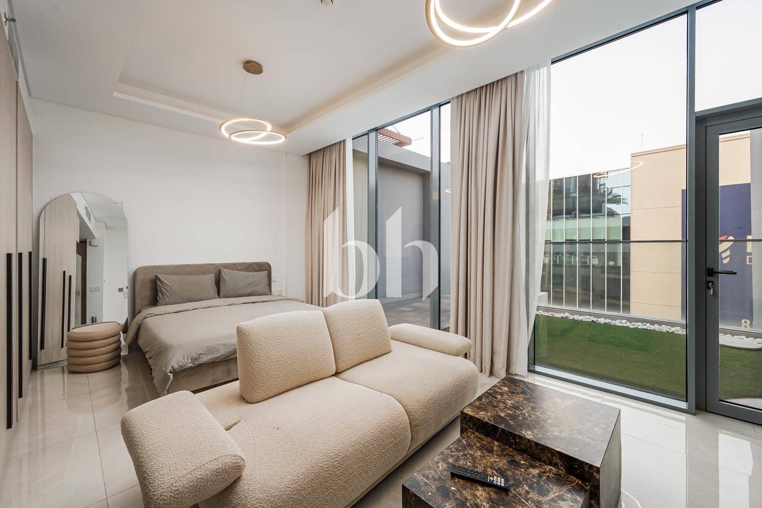 Studio Apartment in Mass Residence - photo 1