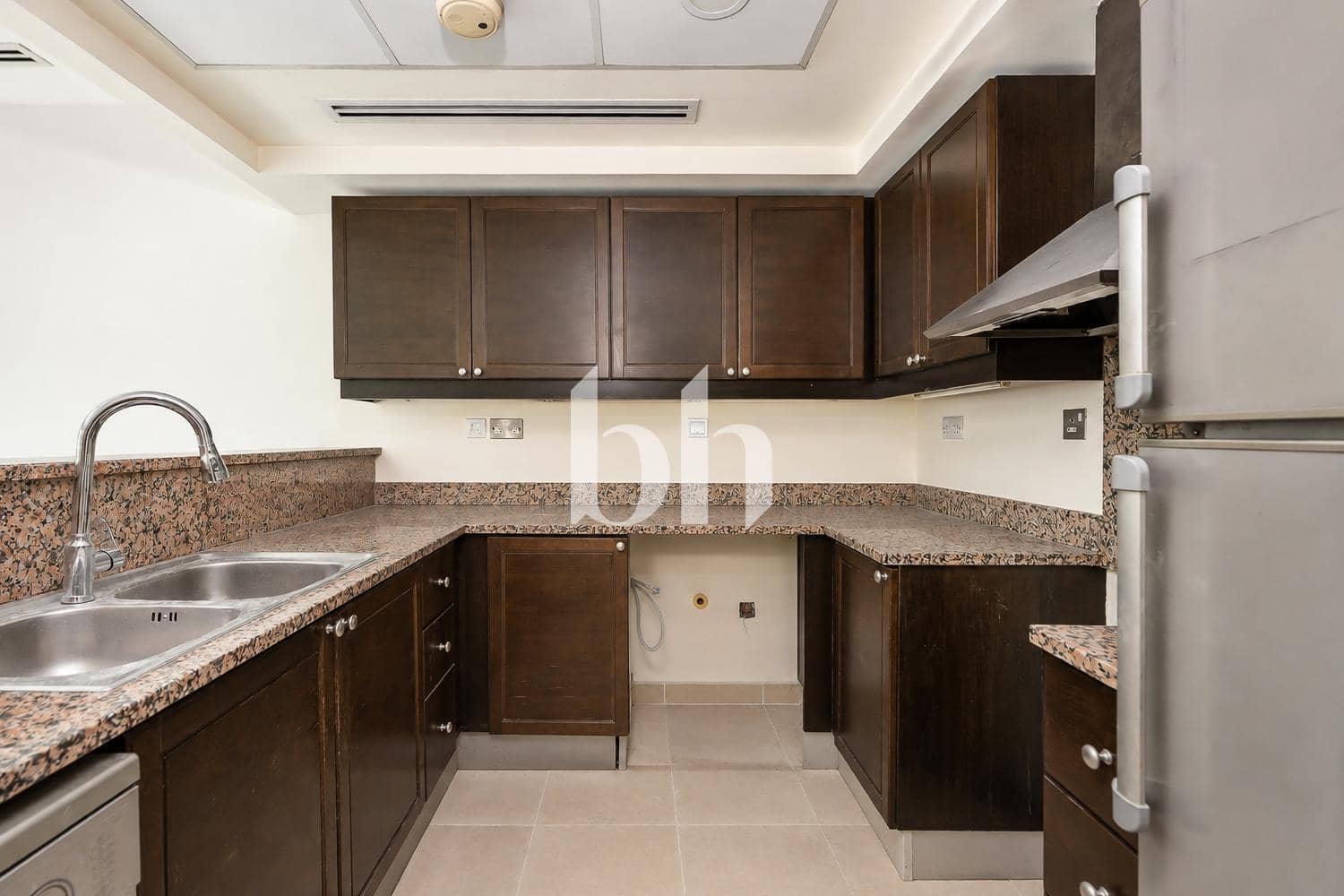 1 Bedroom Villa in District 5C - photo 2