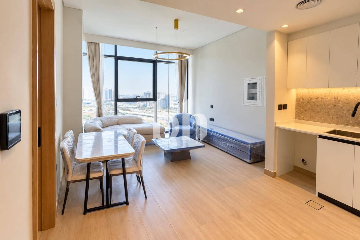 1 Bedroom Apartment in Seslia Tower - photo 2