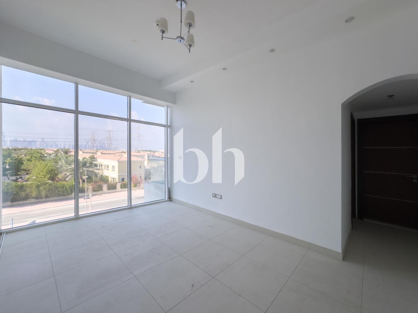 2 Bedroom Apartment in La Residence, Jumeirah Village Triangle - photo 2