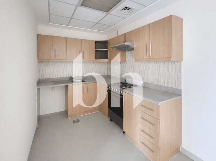 1 Bedroom Apartment in Green Park - photo 1