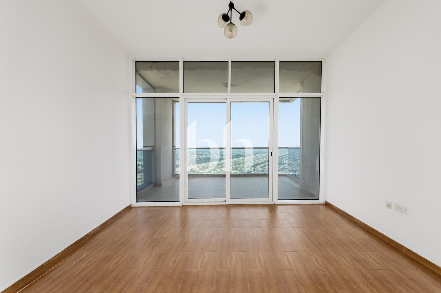 Studio Apartment in Al Jawhara Residences - photo 1