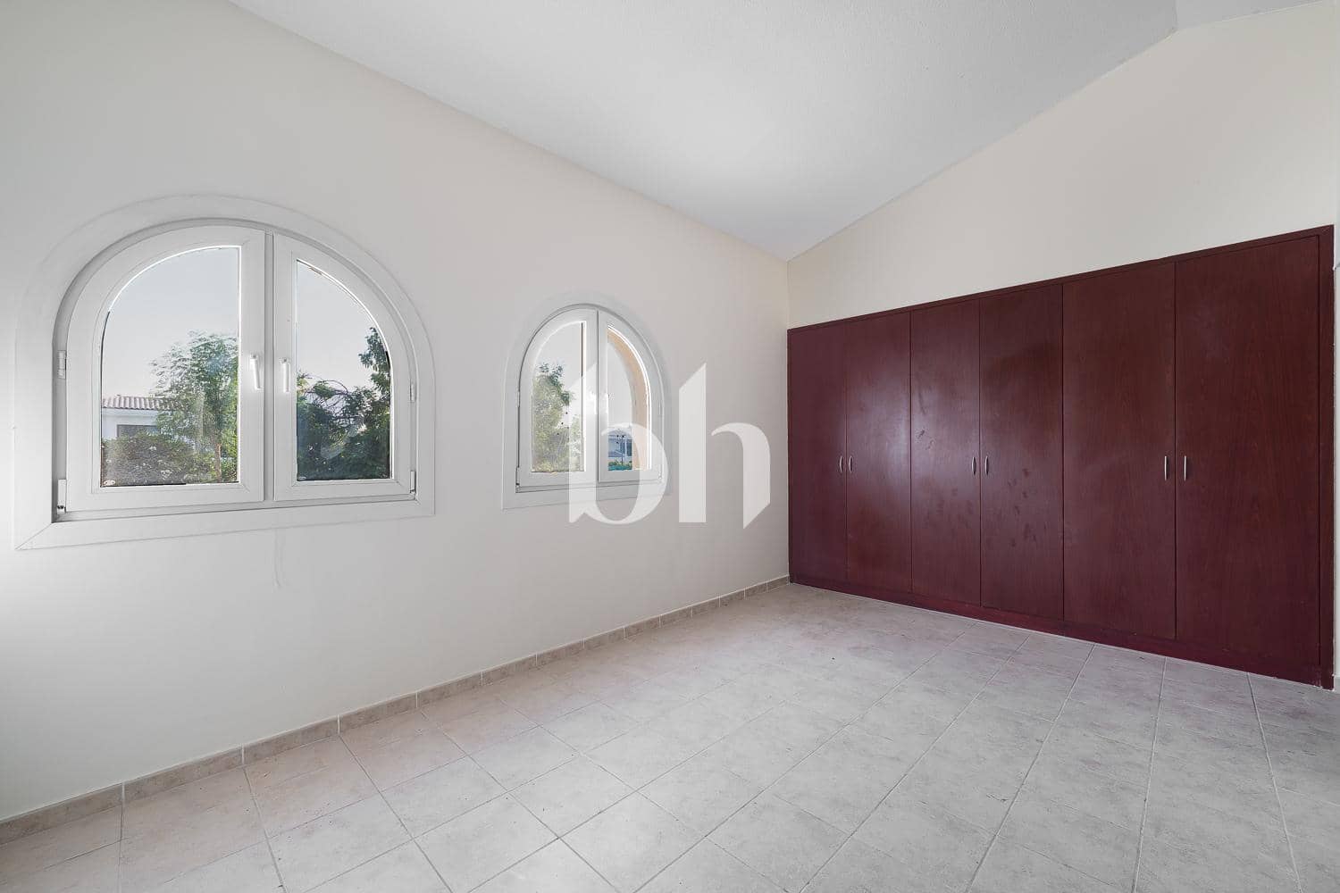 5 Bedroom Villa in Green Community West - photo 1