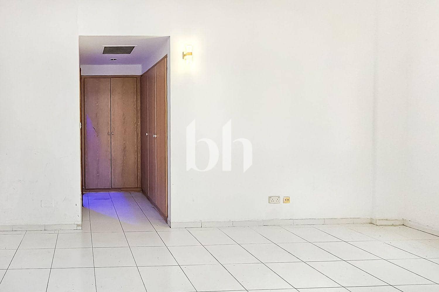 3 Bedroom Apartment in Ajdan Residence - photo 2