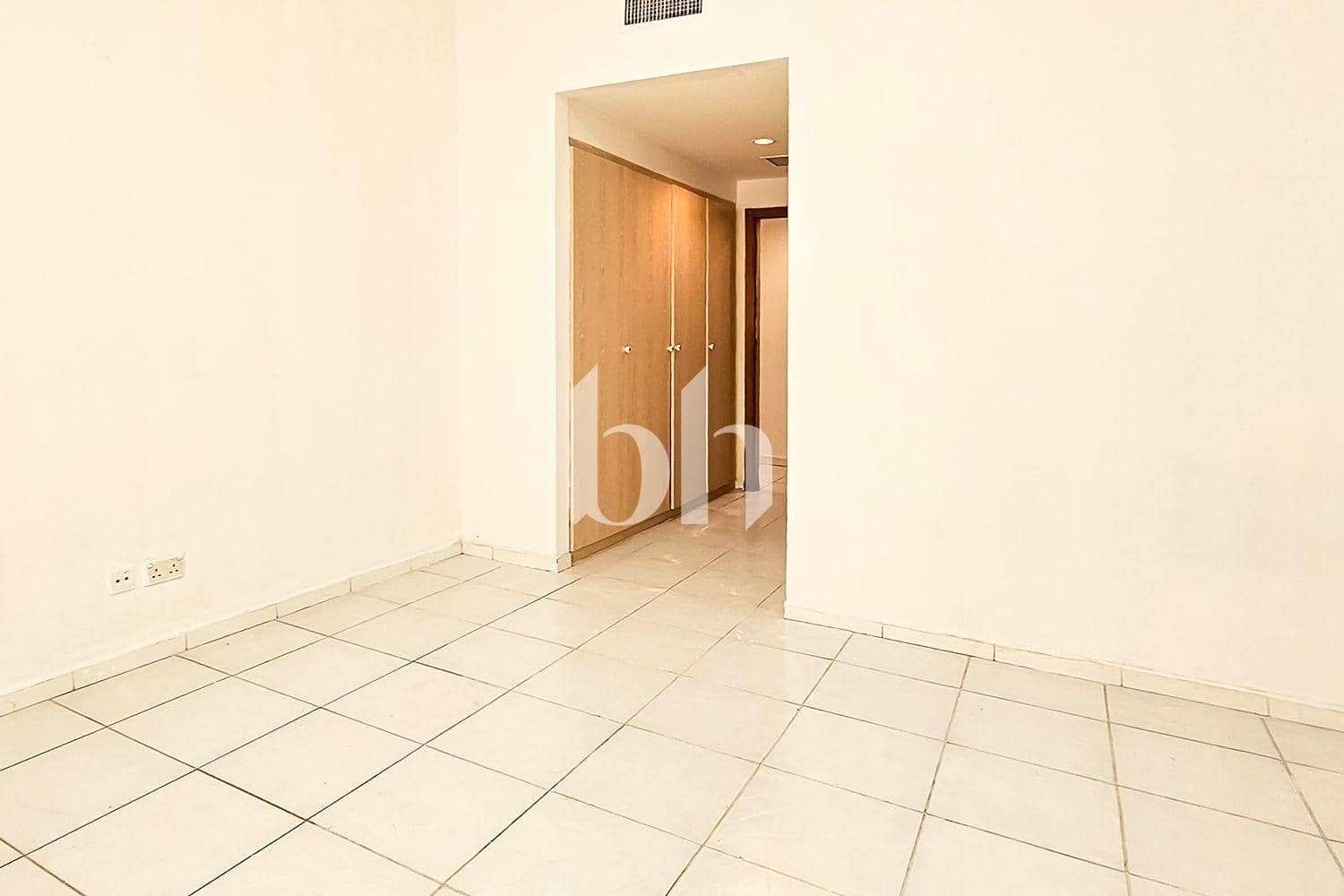2 Bedroom Apartment in Ajdan Residence - photo 1