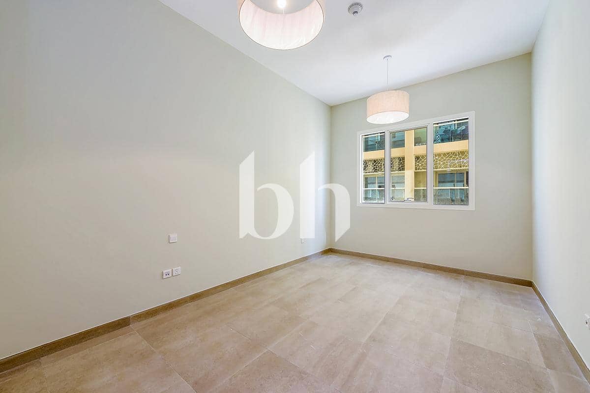 1 Bedroom Apartment in Larimar Apartments - photo 2