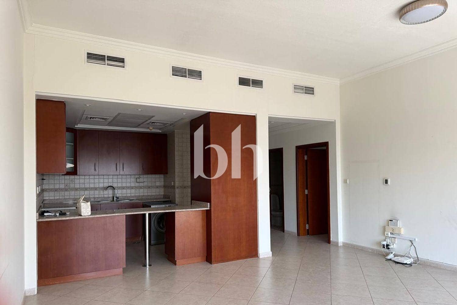 1 Bedroom Apartment in Courtyard Apartments