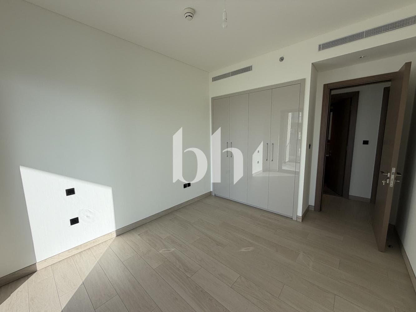 4 Bedroom Townhouse in Elie Saab VIE Townhouses - photo 2