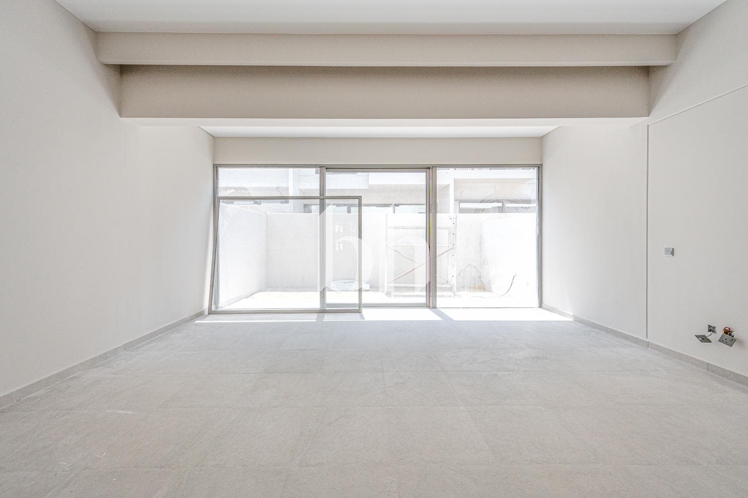 3 Bedroom Townhouse in MAG Eye