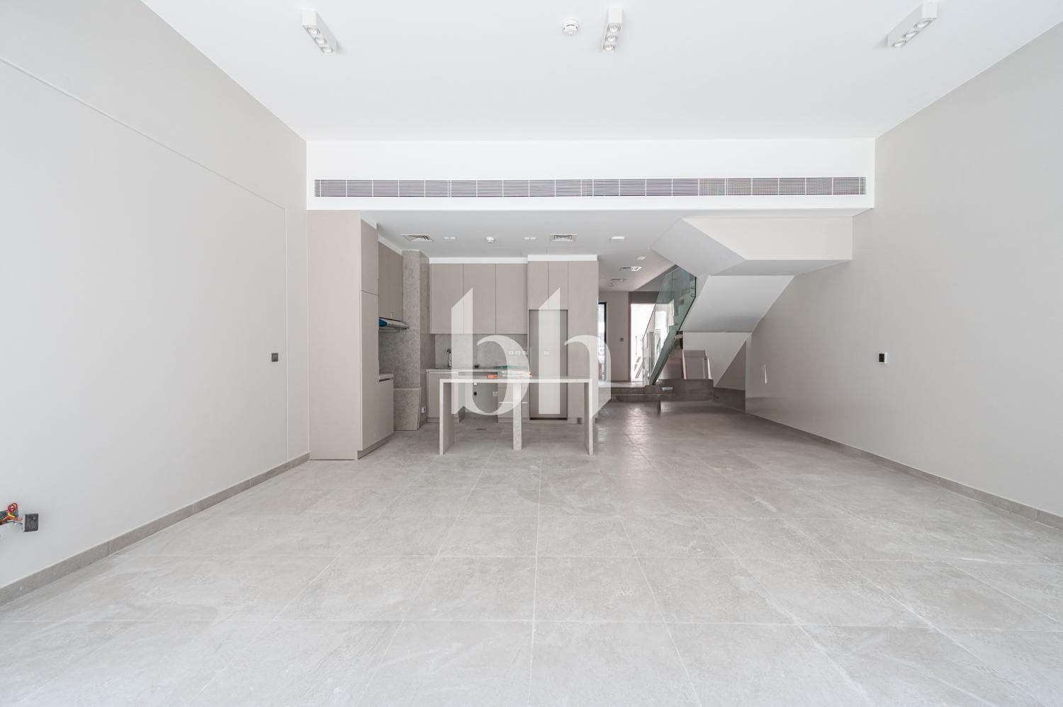 3 Bedroom Townhouse in MAG Eye - photo 2