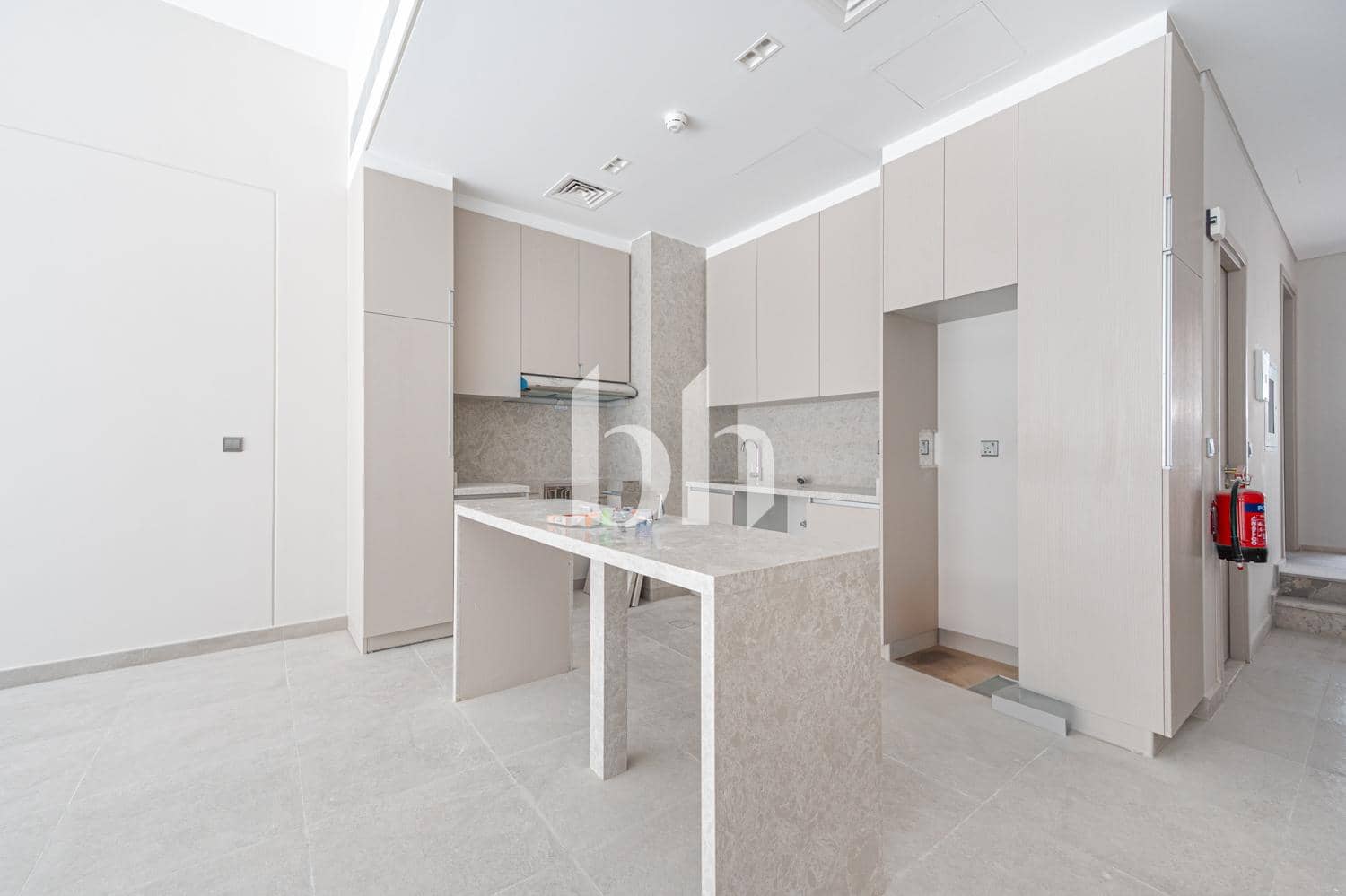 3 Bedroom Townhouse in MAG Eye - photo 1