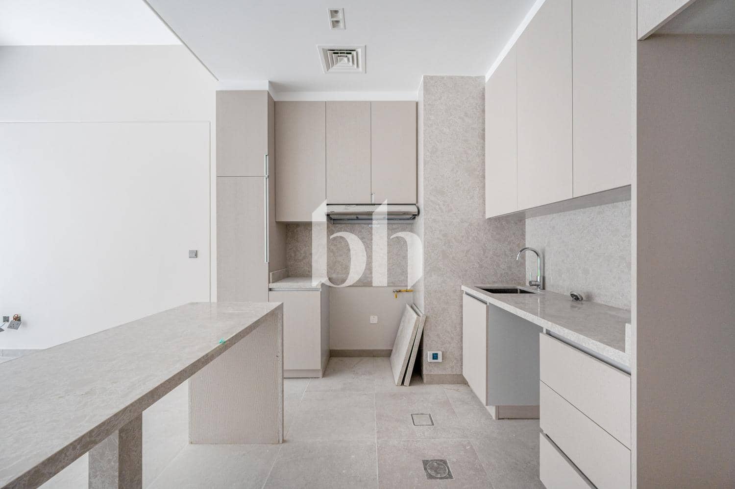 3 Bedroom Townhouse in MAG Eye - photo 2