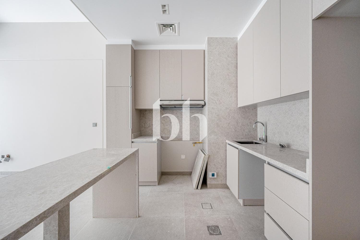 3 Bedroom Townhouse in MAG Eye - photo 2