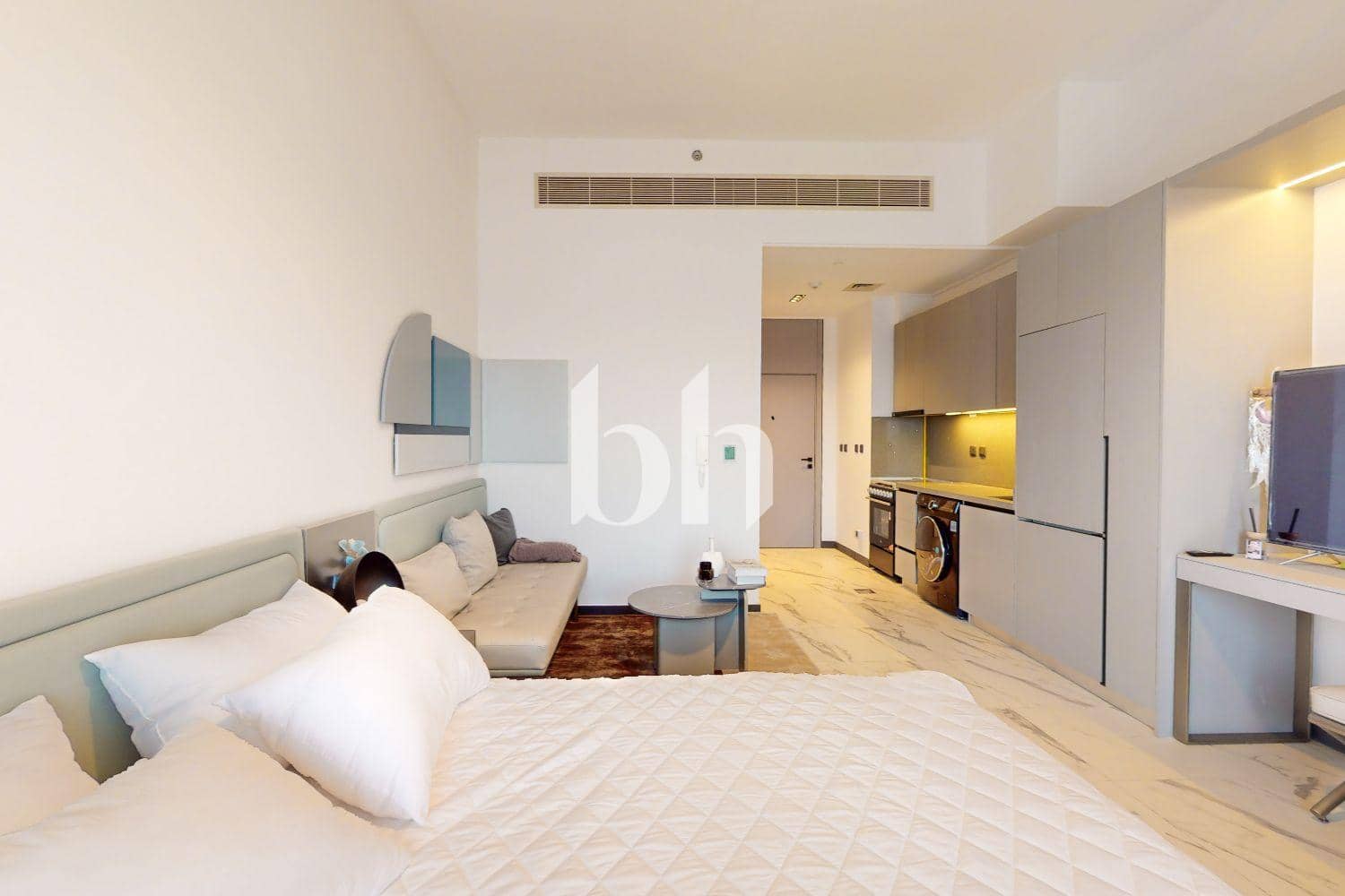 Studio Apartment in MAG 920