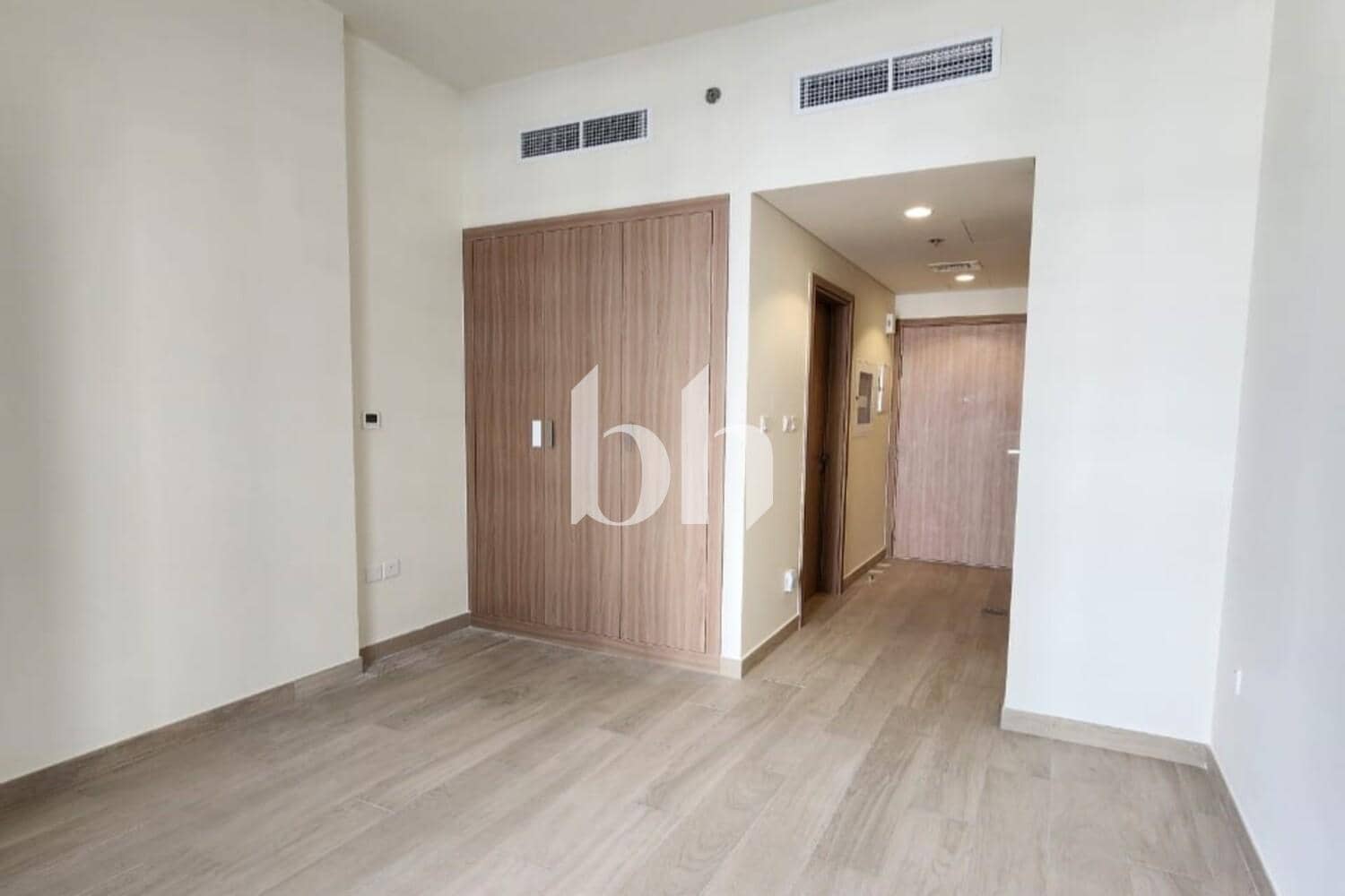 Studio Apartment in Azizi Riviera 47 - photo 1