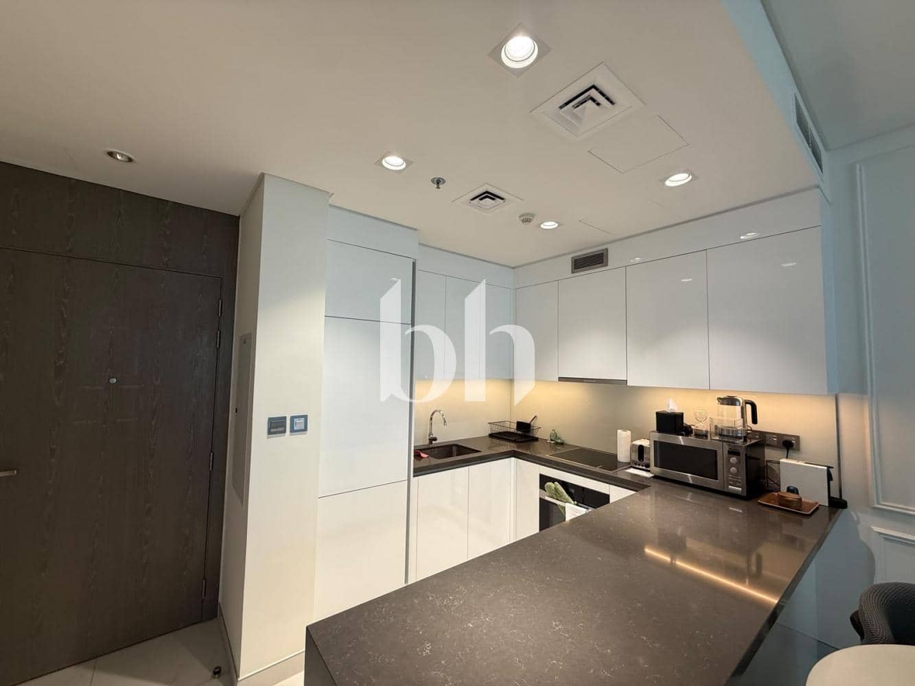 1 Bedroom Apartment in Residences 7 - photo 2