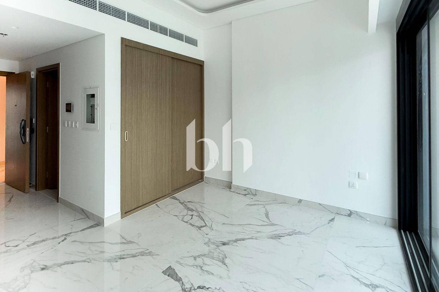 Studio Apartment in Azizi Riviera 65