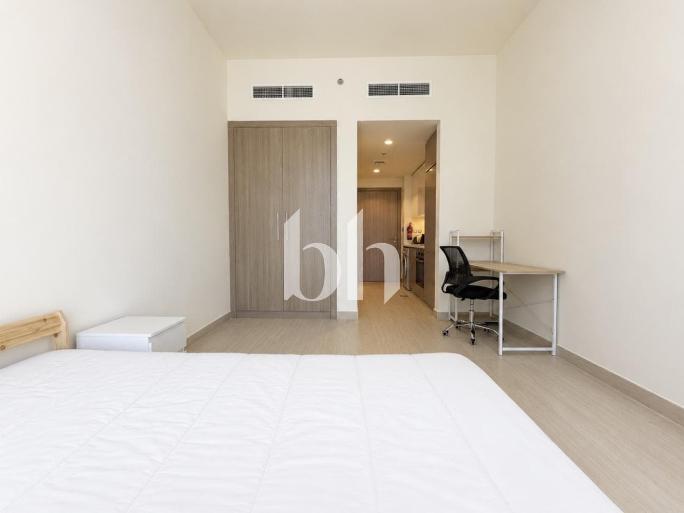 Studio Apartment in Azizi Riviera 48 - photo 1