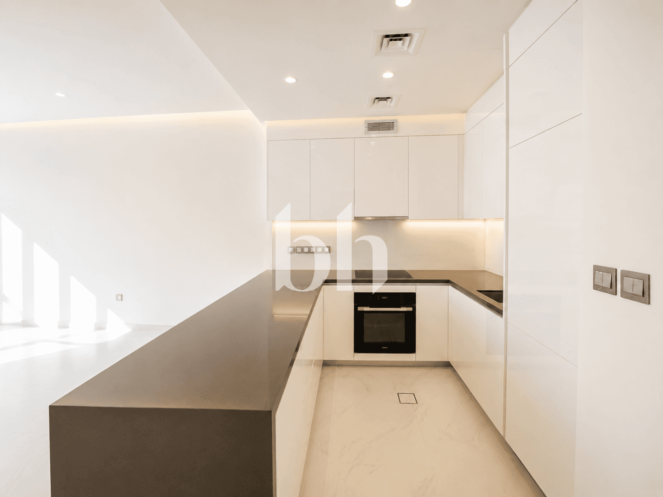 1 Bedroom Apartment in Residences 14 - photo 2