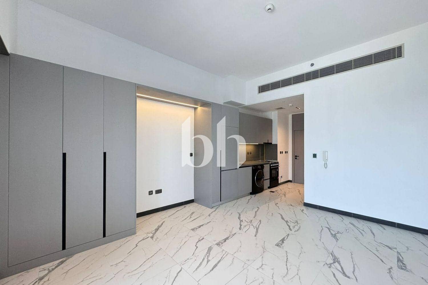Studio Apartment in MAG 890 - photo 2