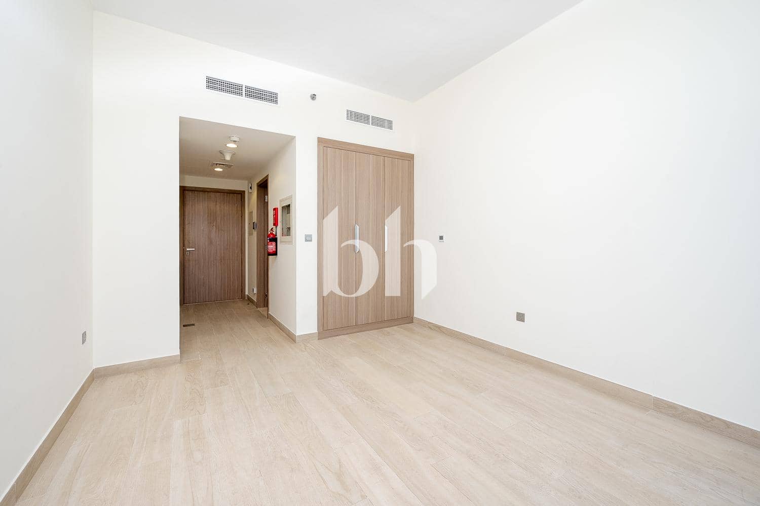 Studio Apartment in Azizi Riviera 18 - photo 1