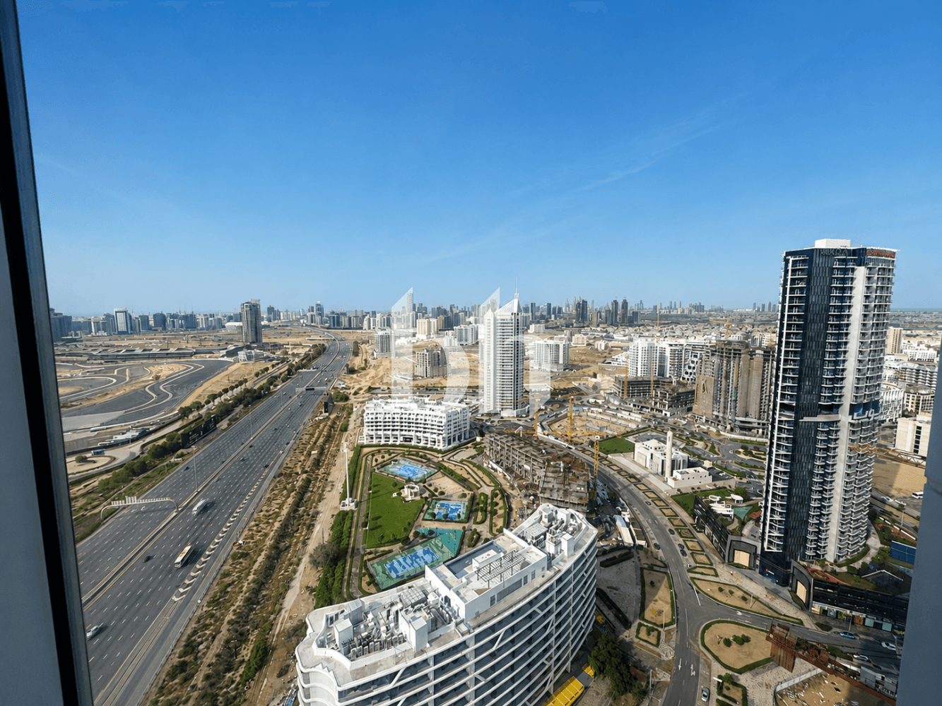2 Bedroom Apartment in Skyz By Danube
