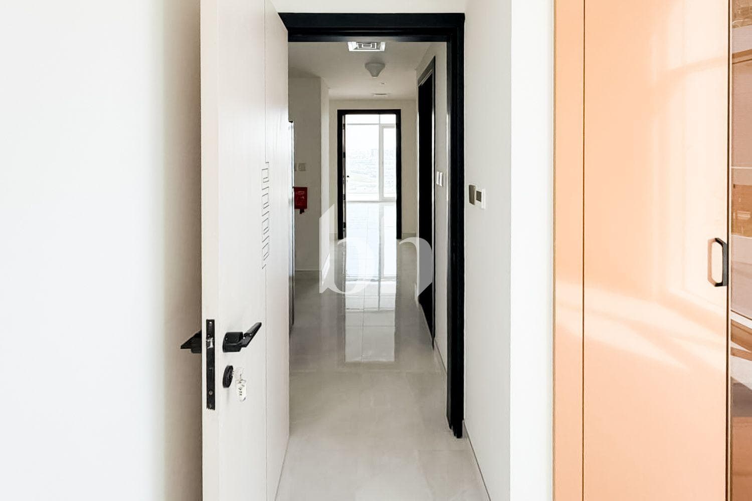 2 Bedrooms Apartment in Skyz By Danube - photo 2