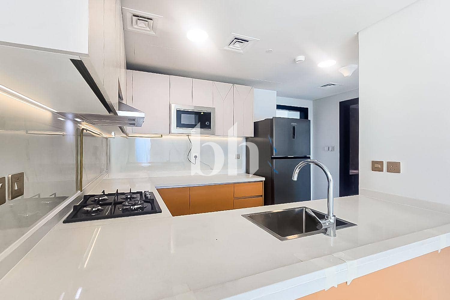 2 Bedroom Apartment in Skyz By Danube - photo 2