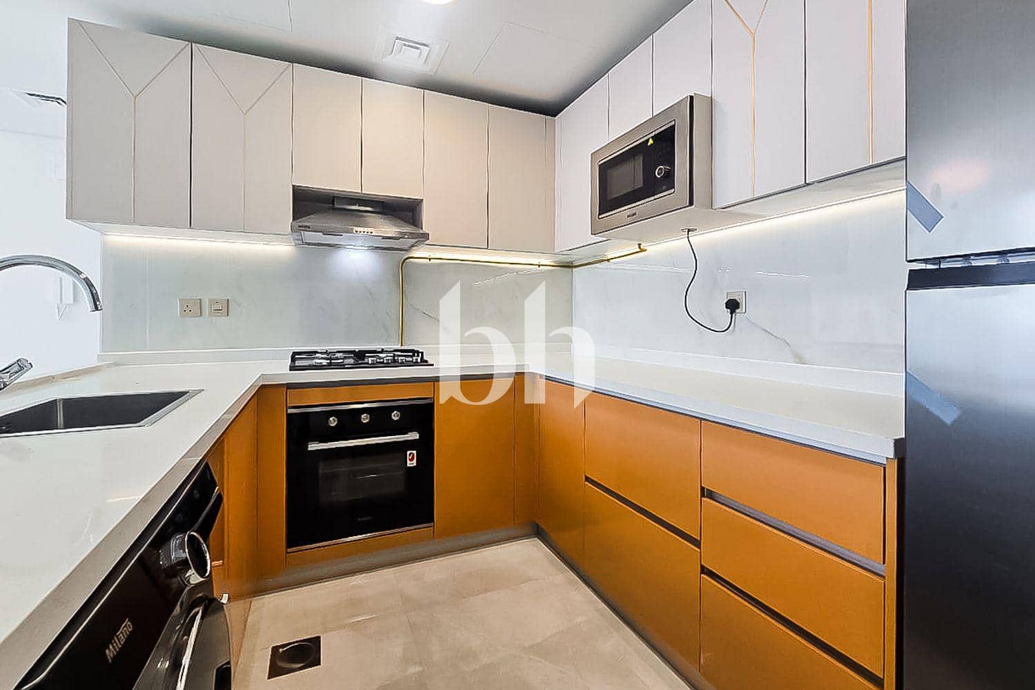 2 Bedroom Apartment in Skyz By Danube - photo 1