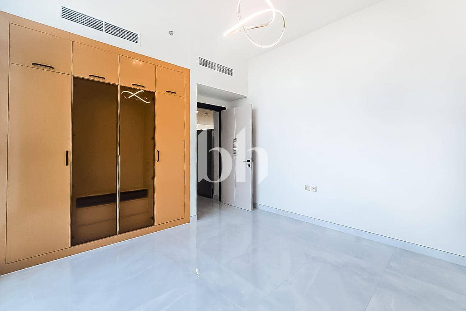 2 Bedroom Apartment in Skyz By Danube