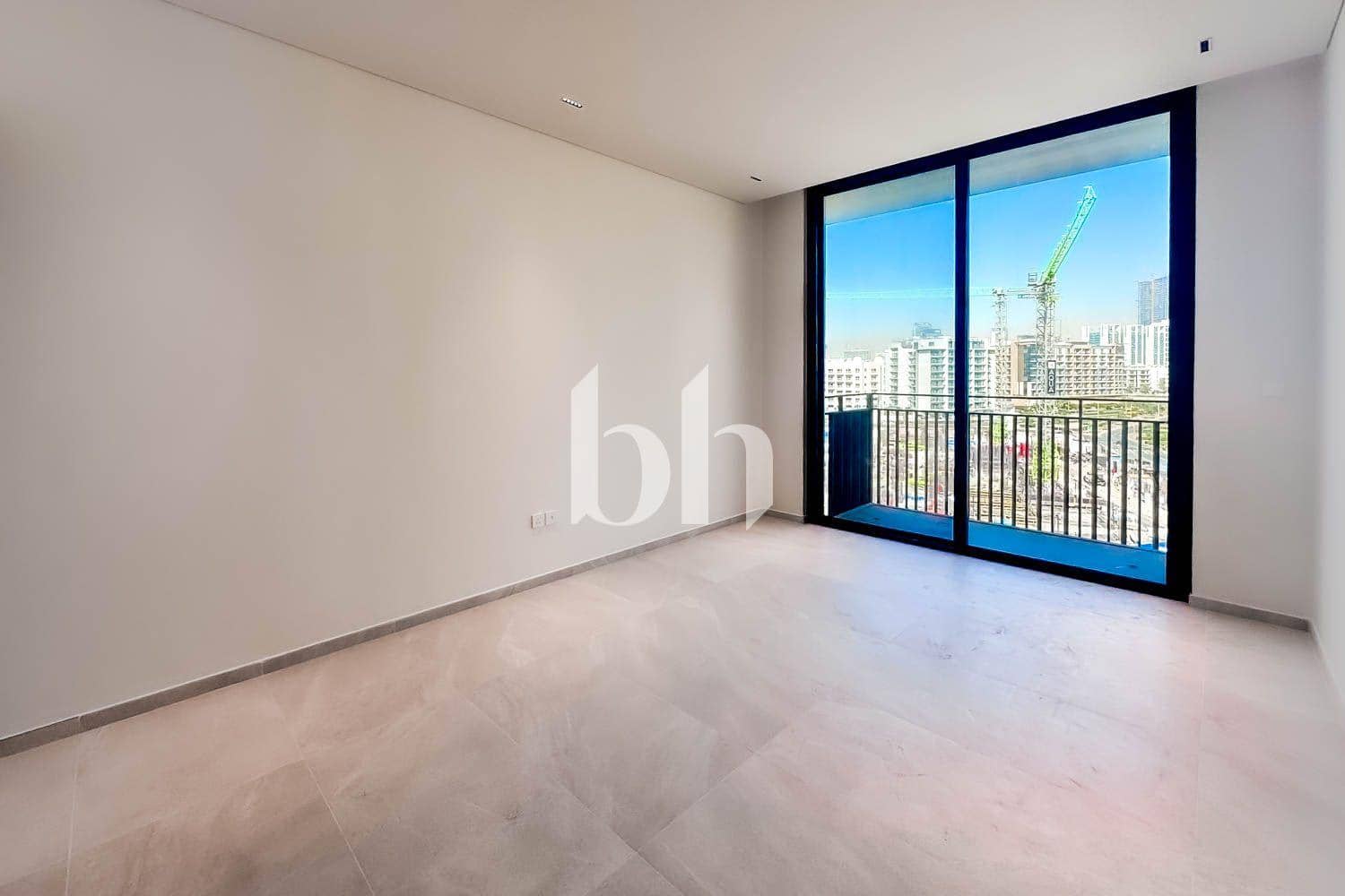 Studio Apartment in Beverly Boulevard - photo 1
