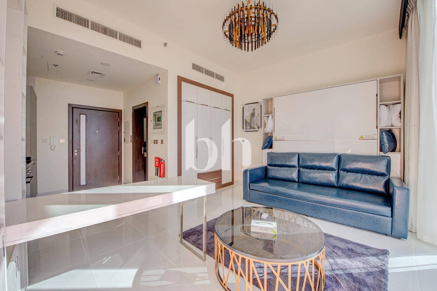 Studio Apartment in Miraclz Tower by Danube - photo 2