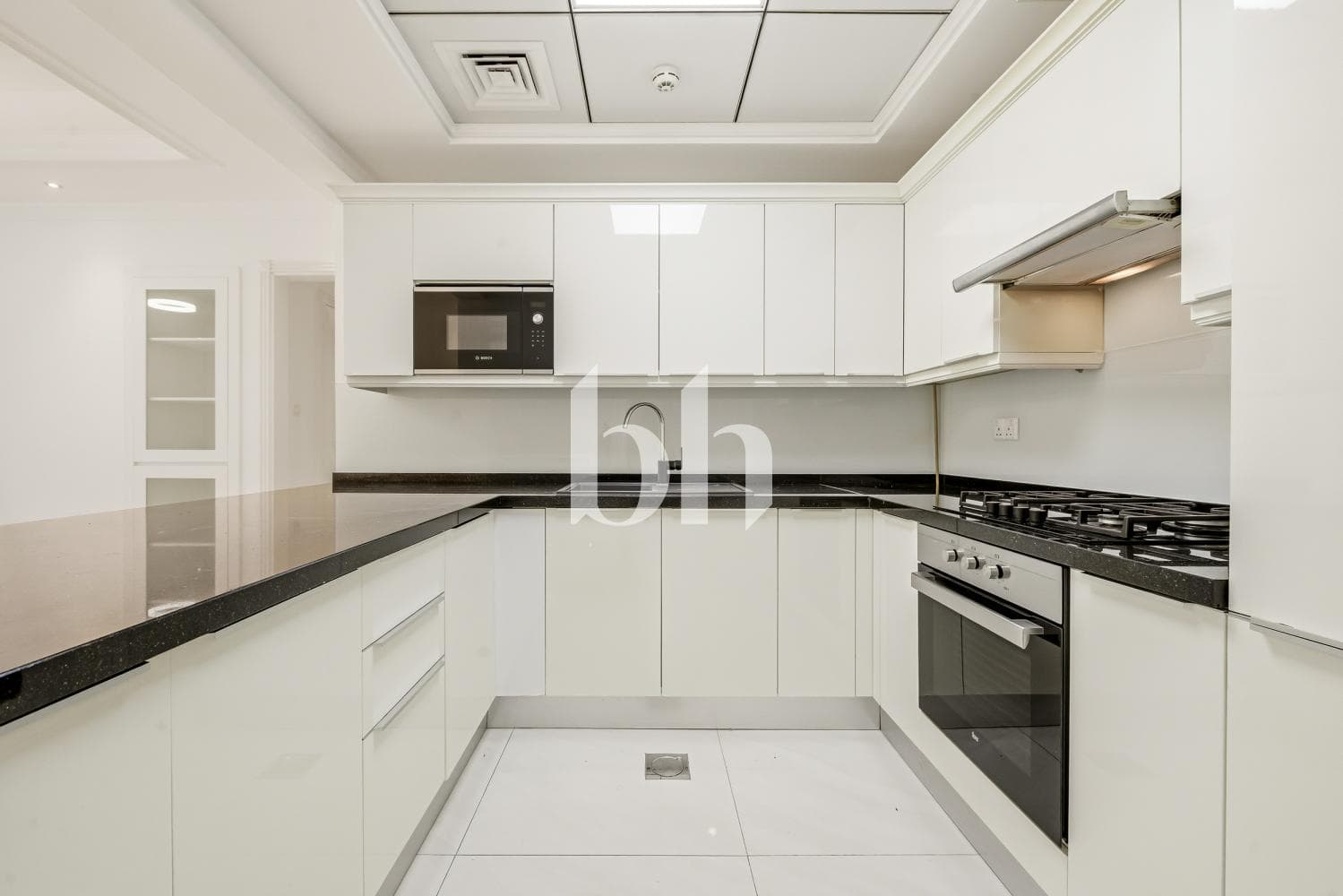 2 Bedroom Apartment in Vincitore Palacio
