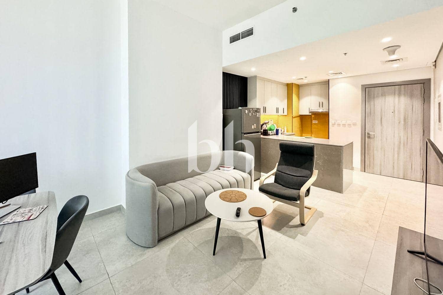 1 Bedroom Apartment in The V Tower - photo 2