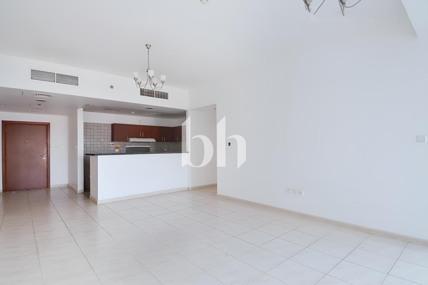 2 Bedroom Apartment in Skycourts Tower C - photo 2