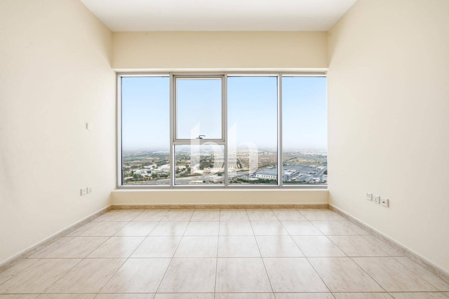 2 Bedroom Apartment in Skycourts Tower C - photo 2