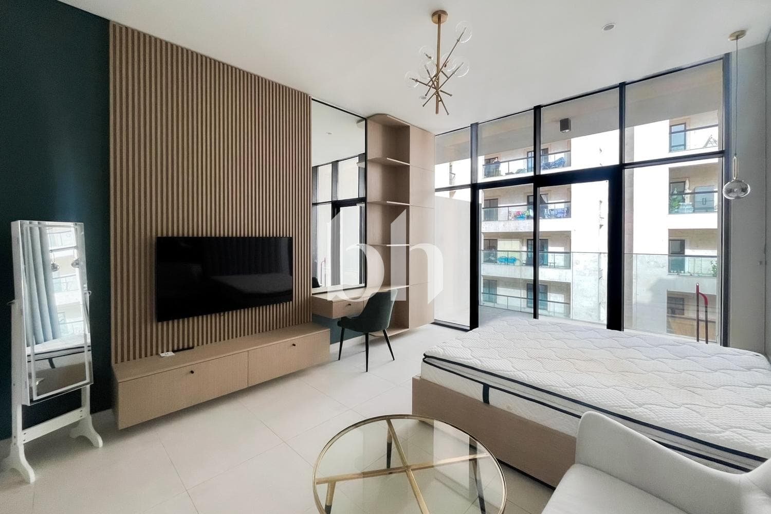 Apartment in Westwood By IMTIAZ - photo 1