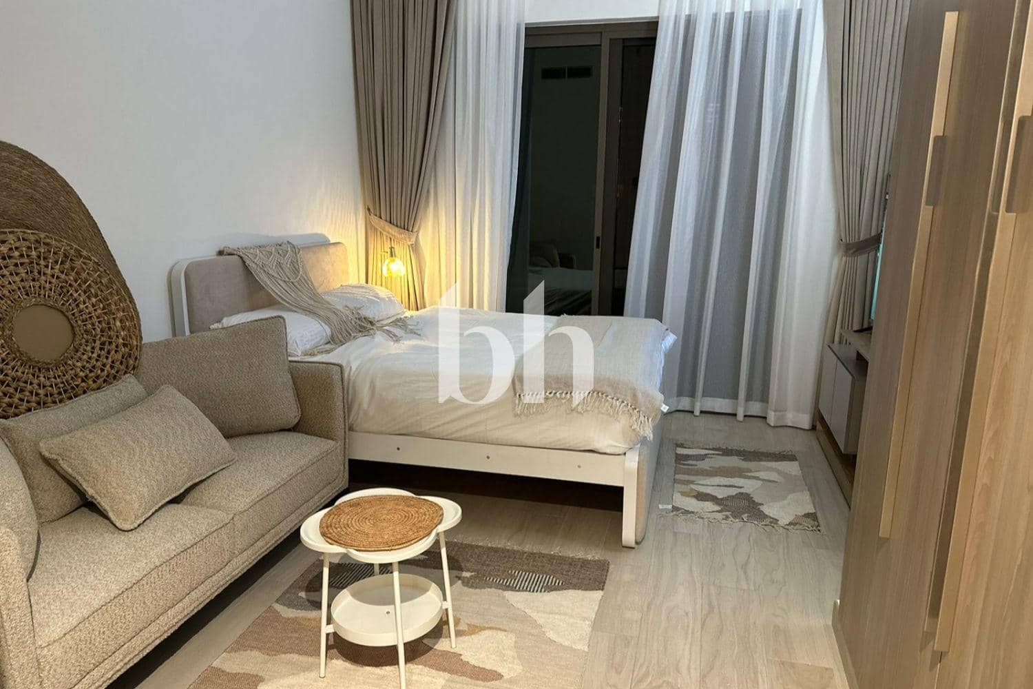 Studio Apartment in AZIZI Pearl