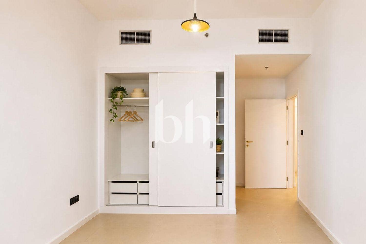 1 Bedroom Apartment in PG Upperhouse - photo 1