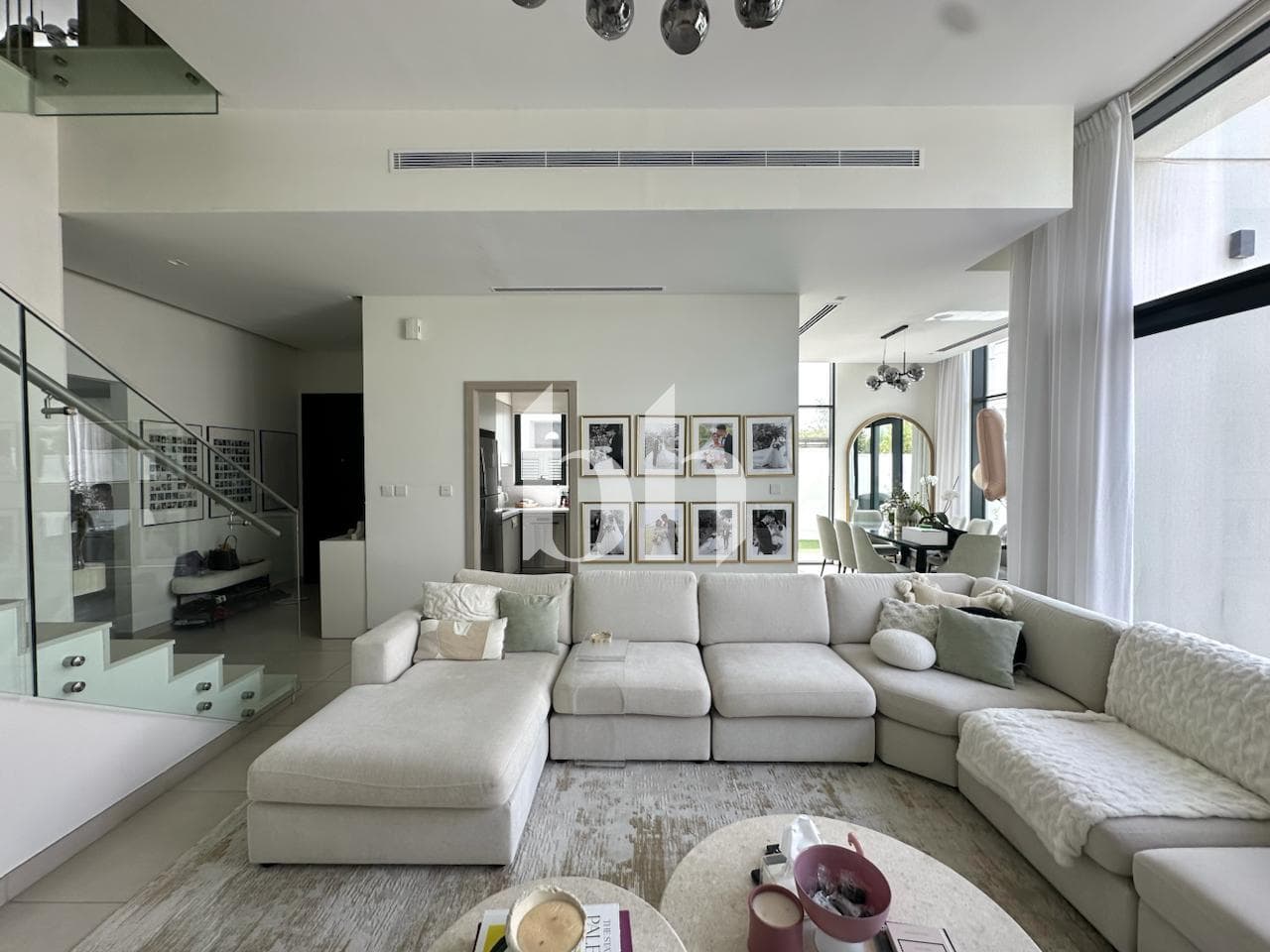 4 Bedroom Villa in Murooj Al Furjan West - photo 1